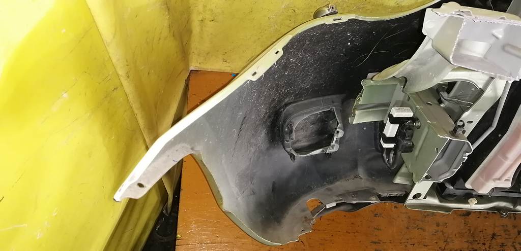 Кузов Toyota Sienta 11