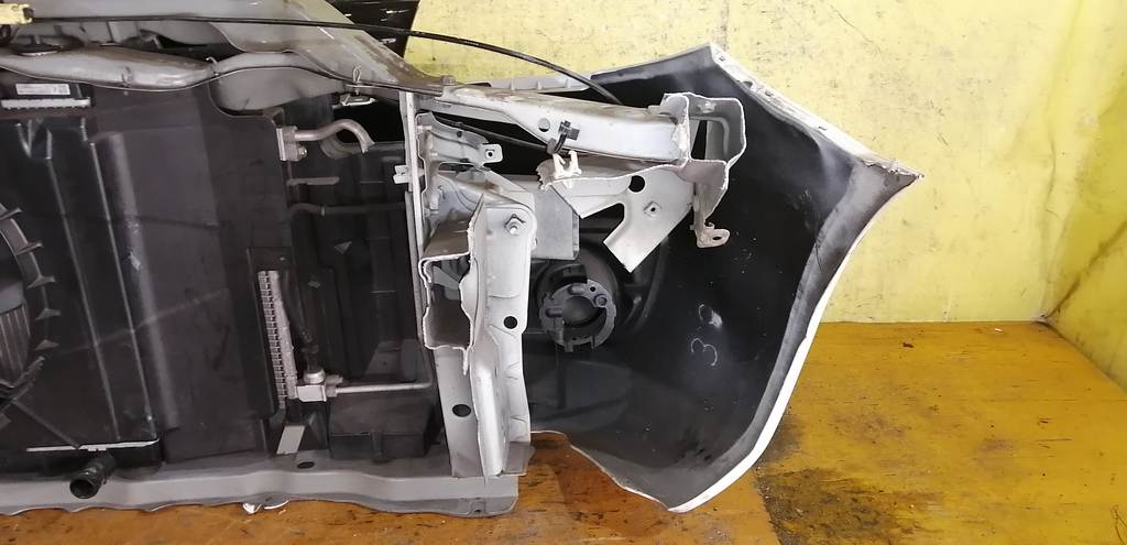 NOTE E11 НОУСКАТ, БЕЗ ФАР Nissan Note 7