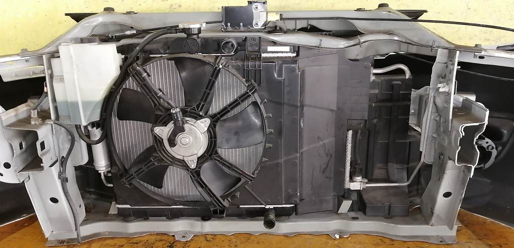 Кузов Nissan Note 8