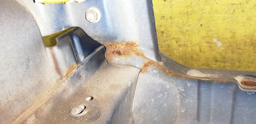 рамка радиатора Mitsubishi Pajero Mini 3