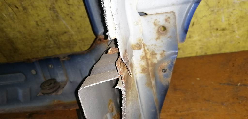 PAJERO MINI H58A РАМКА РАДИАТОРА Mitsubishi Pajero Mini 4