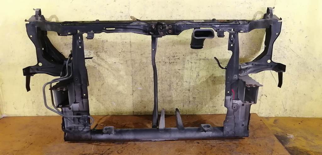 рамка радиатора Honda Stepwgn 0