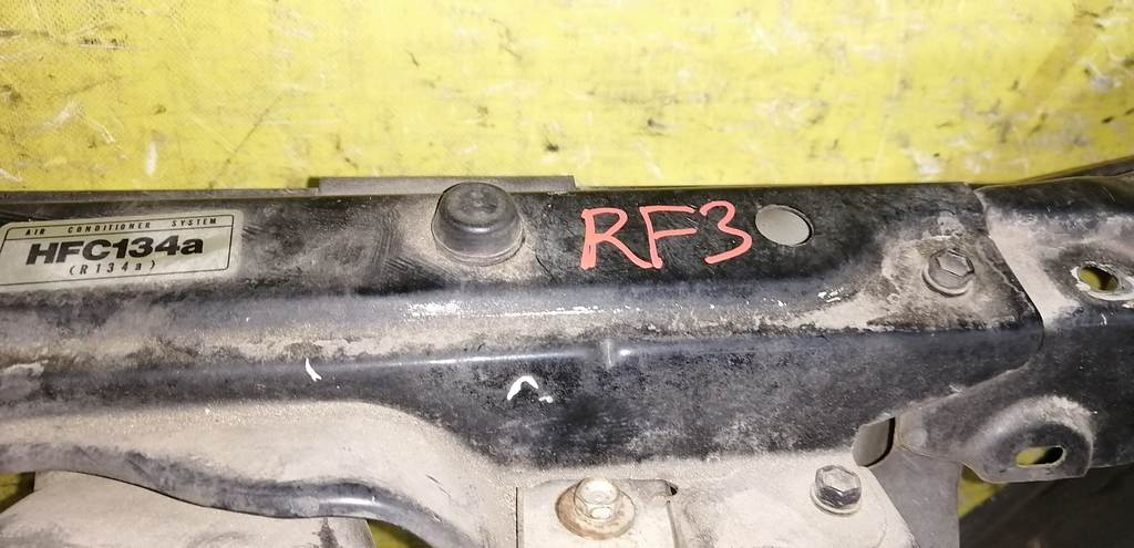 STEPWGN RF3 РАМКА РАДИАТОРА Honda Stepwgn 1