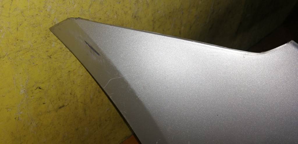 бампер Mazda Demio 6