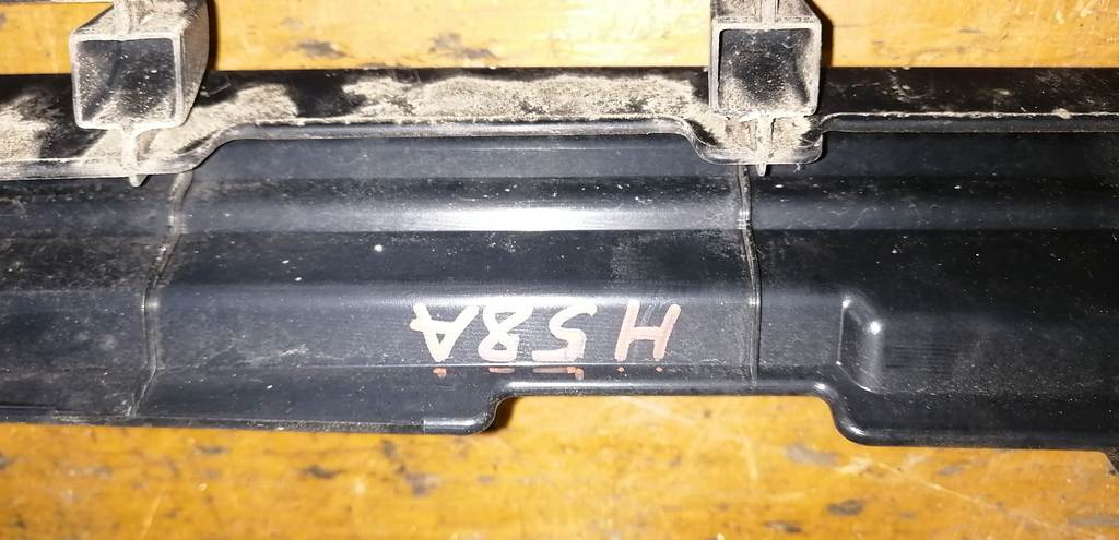 PAJERO MINI H58A РЕШЕТКА РАДИАТОРА Mitsubishi Pajero Mini 1