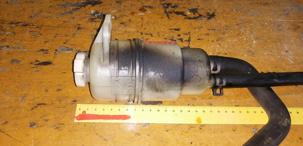 бачок гидроусилителя Mitsubishi Pajero Mini 0