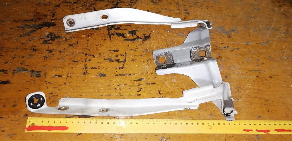 NOTE E11 ПЕТЛЯ КАПОТА (ПАРА) Nissan Note 1