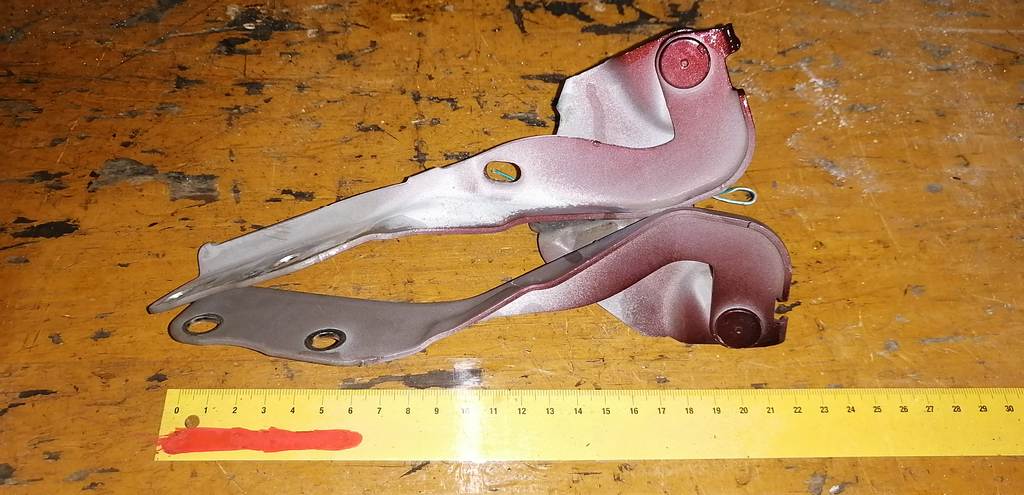 PASSO KGC10 ПЕТЛЯ КАПОТА (ПАРА) Toyota Passo 1