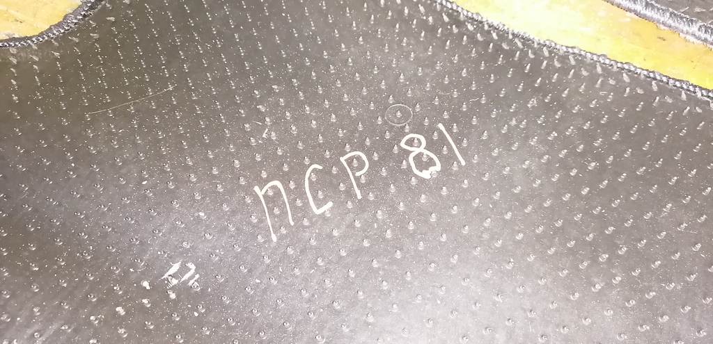 SIENTA NCP81G КОВРИК 4шт Toyota Sienta 1