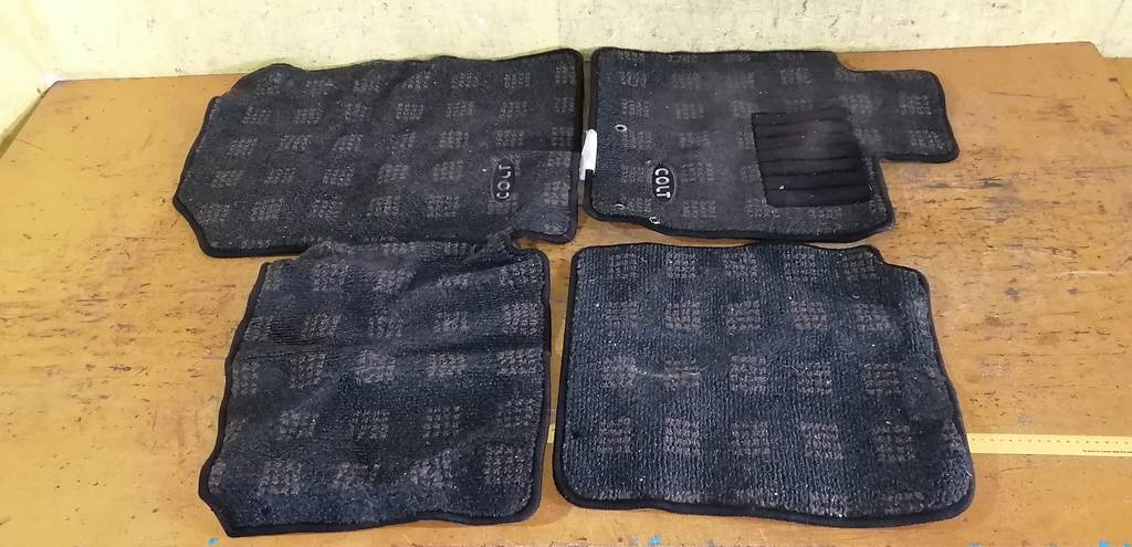 коврик Mitsubishi Colt 0