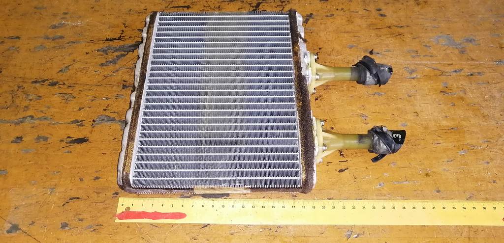 SUNNY FB15 РАДИАТОР ПЕЧКИ Nissan Sunny 1