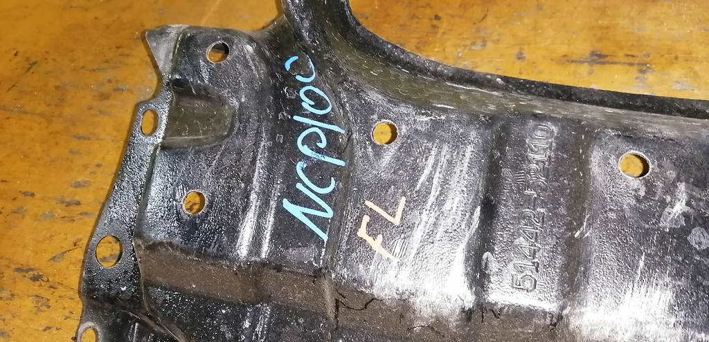 RACTIS NCP100 ЗАЩИТА ДВС ПЕРЕДНЯЯ ЛЕВАЯ Toyota Ractis 1