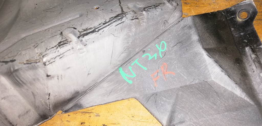 X-TRAIL NT30 ЗАЩИТА ДВС ПЕРЕДНЯЯ ПРАВАЯ Nissan X-Trail 1