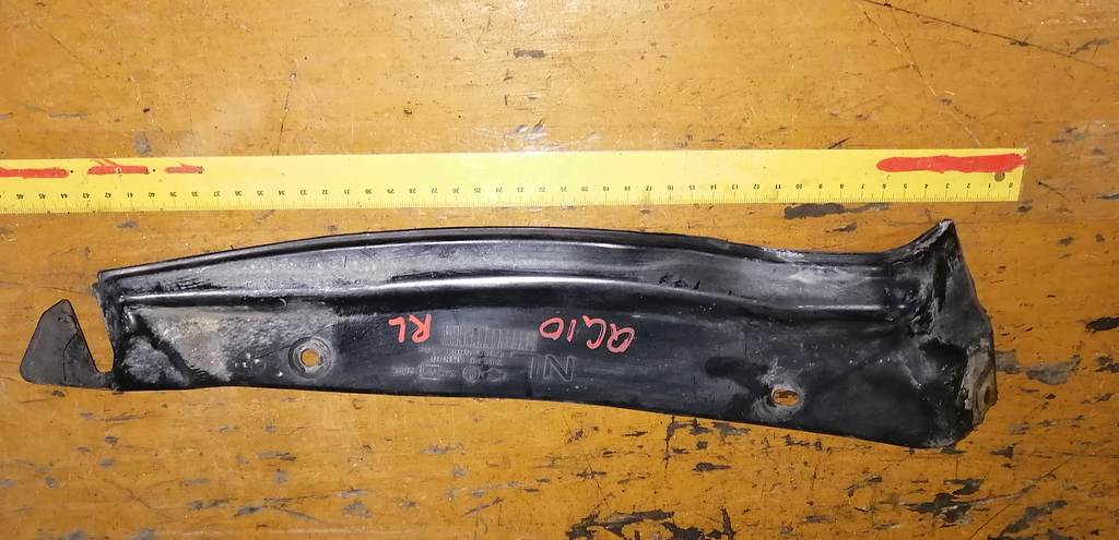 подкрылок Nissan Bluebird Sylphy 0