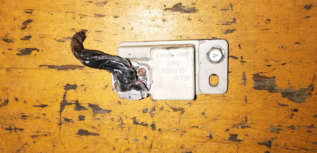 IMPREZA GP6 РЕЛЕ ОМЫВАТЕЛЯ ФАР 88018FJ000 Subaru Impreza 1