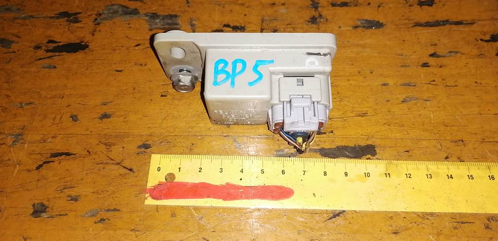 реле омывателя фар Subaru Legacy 0