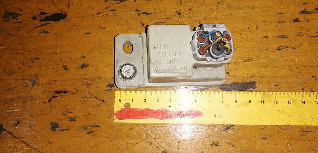 LEGACY BP5 РЕЛЕ ОМЫВАТЕЛЯ ФАР 88018FE010 Subaru Legacy 1