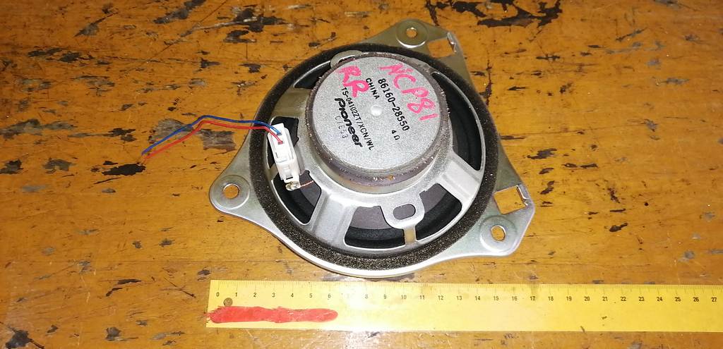 SIENTA NCP81G ДИНАМИК ЗАДНИЙ ПРАВЫЙ Toyota Sienta 1