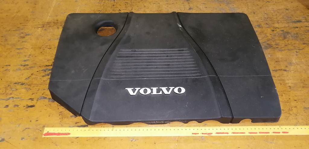 декоративная крышка двс Volvo S40 0