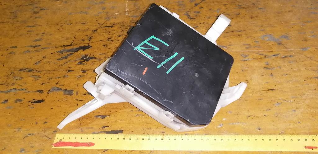 блок предохранителей Nissan Note 0