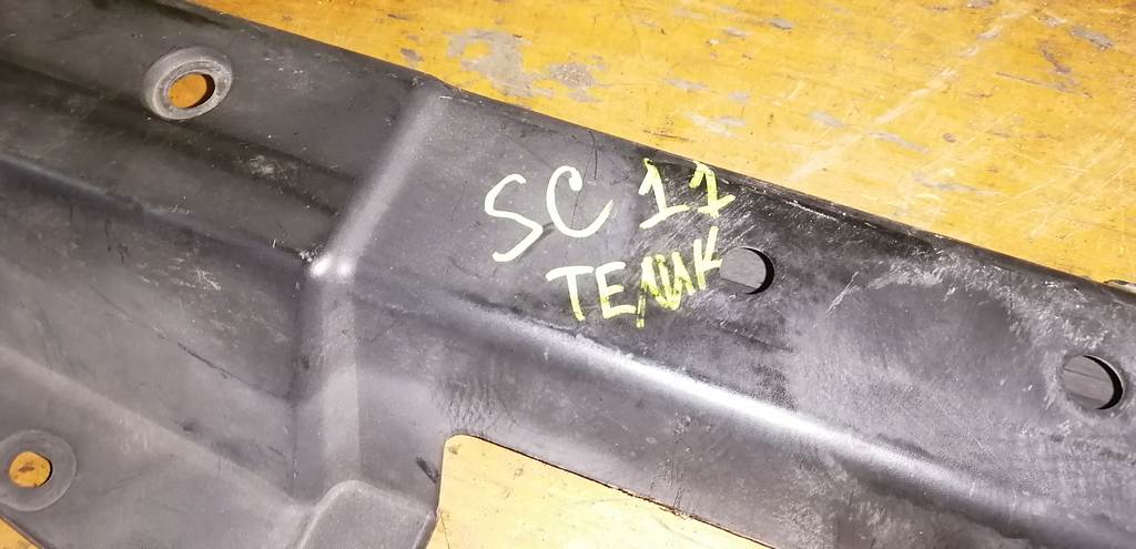 TIIDA LATIO SC11 НАКЛАДКА НА ТЕЛЕВИЗОР Nissan Tiida Latio 1