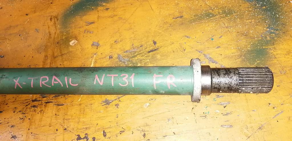 X-TRAIL T31 ПРИВОД ПЕРЕДНИЙ ПРАВЫЙ, ДЕФЕКТ Nissan X-Trail 1