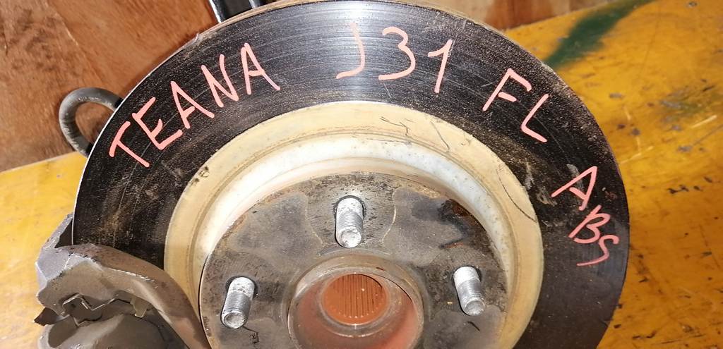 TEANA J31 СТУПИЦА ПЕРЕДНЯЯ ЛЕВАЯ ABS Nissan Teana 1