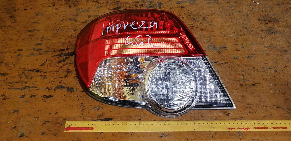 стоп-сигнал Subaru Impreza 0