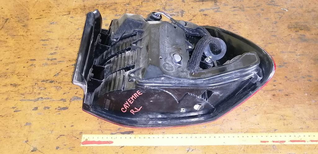 стоп-сигнал Porsche Cayenne 3