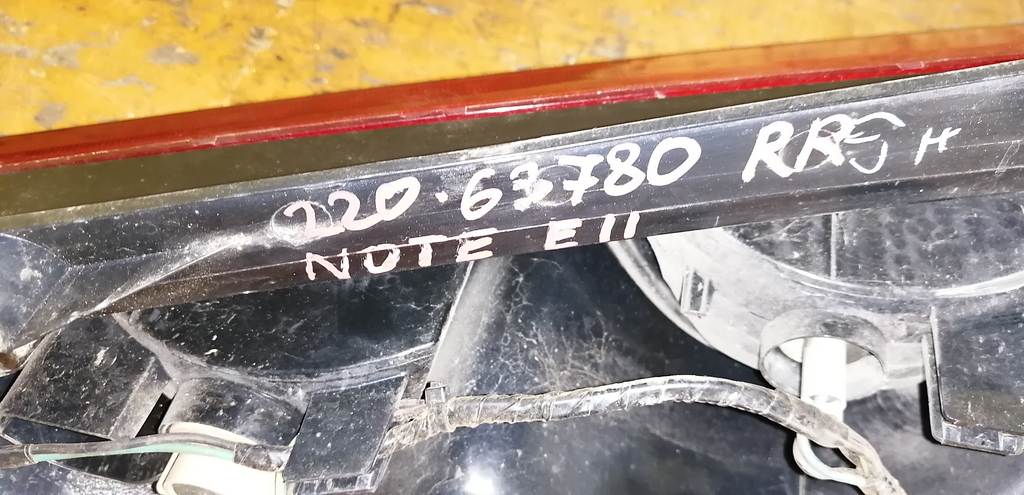 NOTE E11 СТОП ПРАВЫЙ 220-63780 Nissan Note 1
