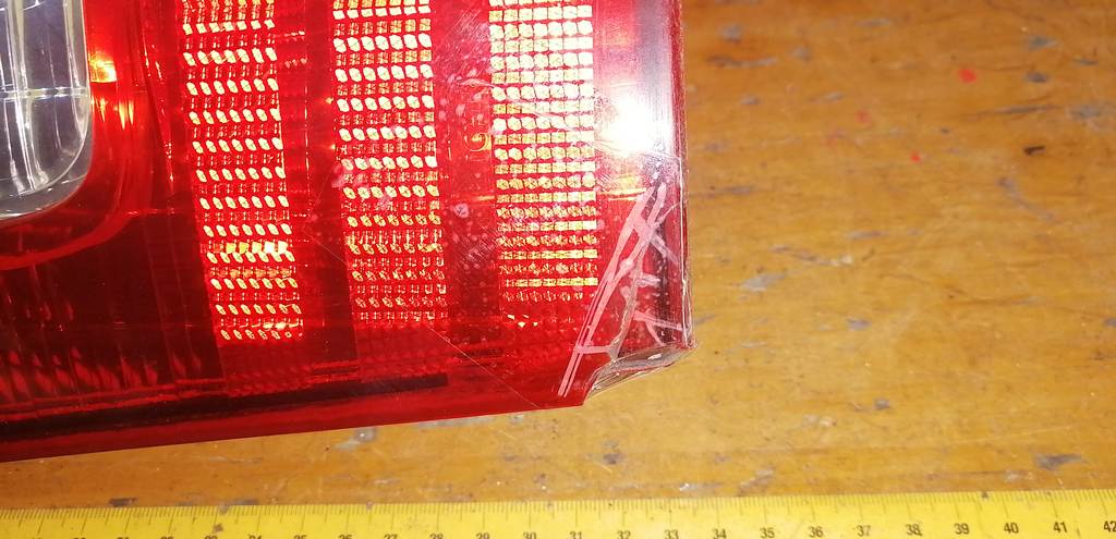 MPV LW5W СТОП ЛЕВЫЙ 7467 ДЕФЕКТ Mazda MPV 1