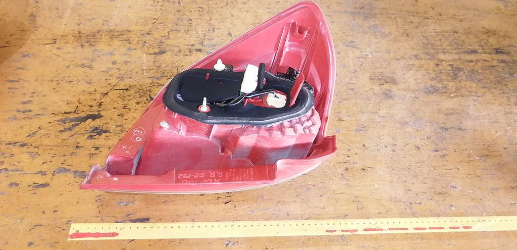 Осветительные приборы Toyota Ractis 2