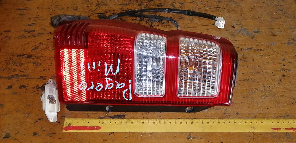 стоп-сигнал Mitsubishi Pajero Mini 0