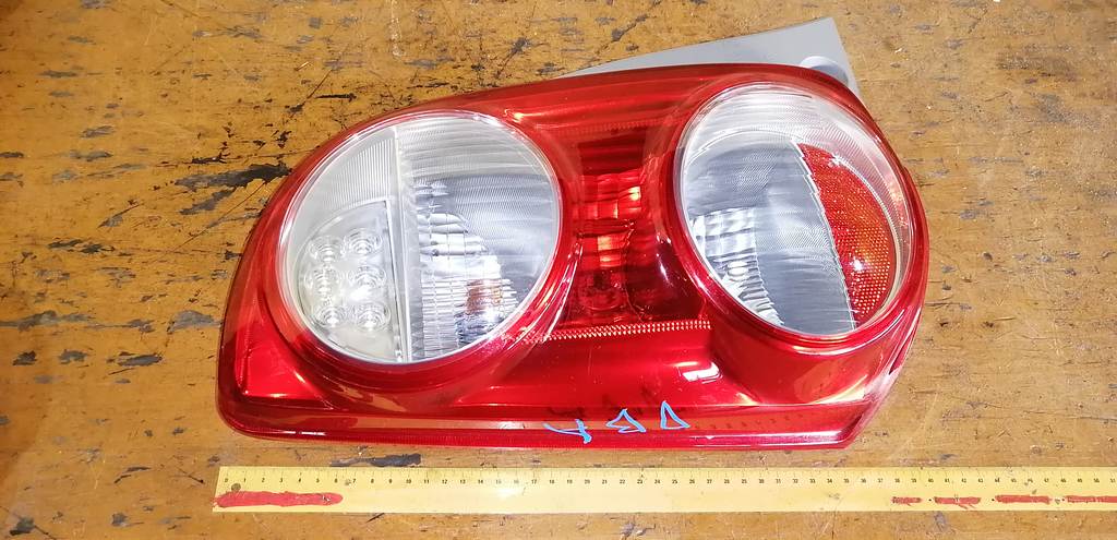 стоп-сигнал Toyota Passo 0