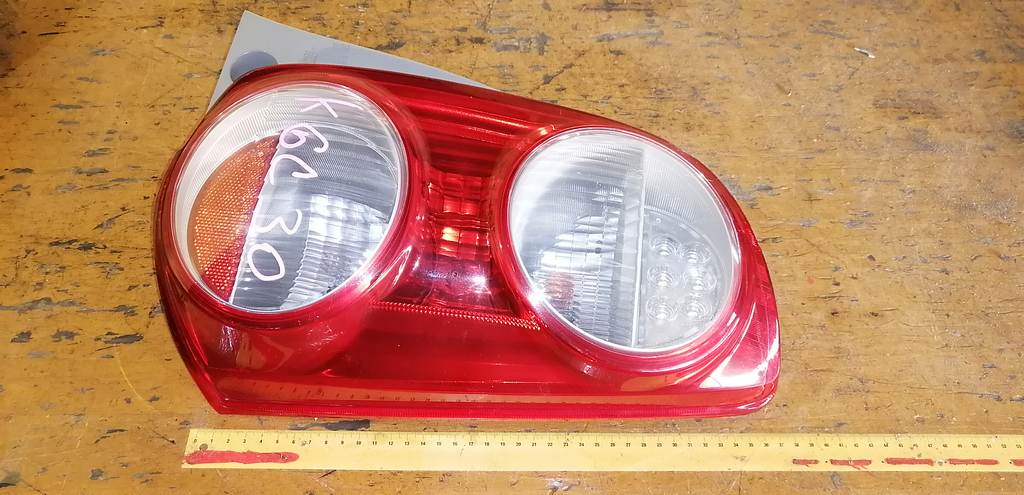 стоп-сигнал Toyota Passo 0