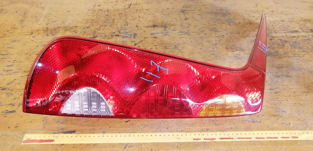 стоп-сигнал Nissan Note 0