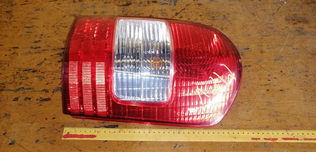 стоп-сигнал Mazda MPV 0