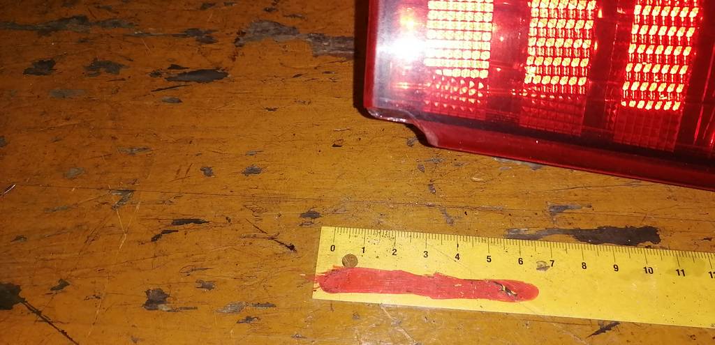 MPV LW5W СТОП ПРАВЫЙ 4878 ДЕФЕКТ Mazda MPV 1