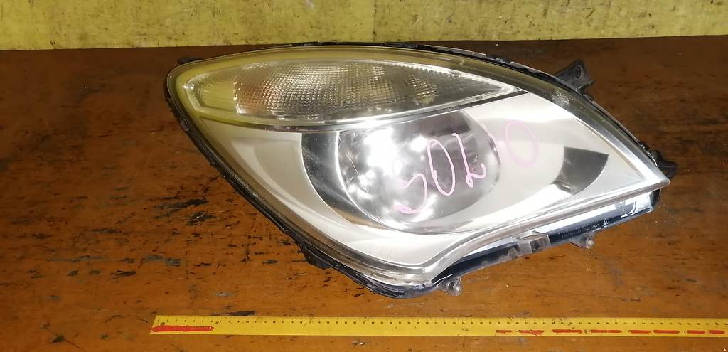 фара Suzuki Solio 0