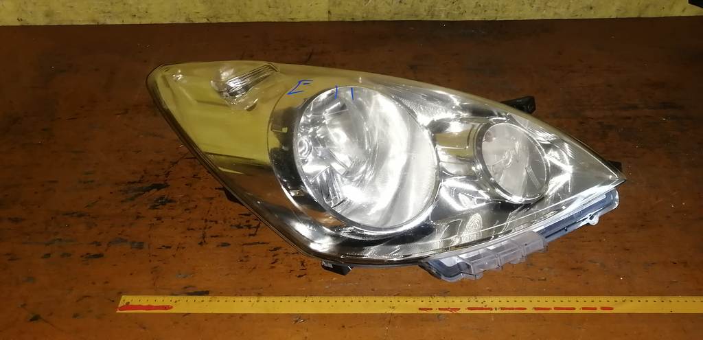 фара Nissan Note 0