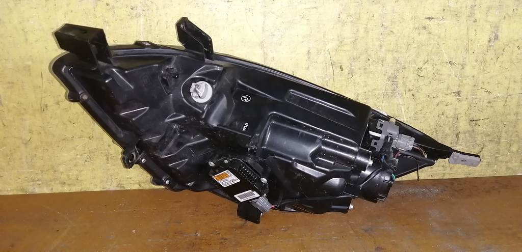 фара Nissan Note 3