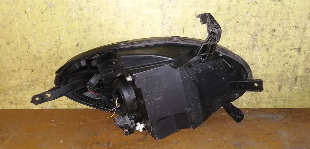 Осветительные приборы Nissan March 2