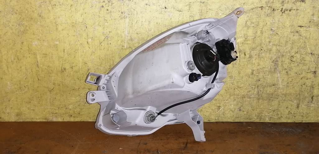 Осветительные приборы Toyota Passo 2