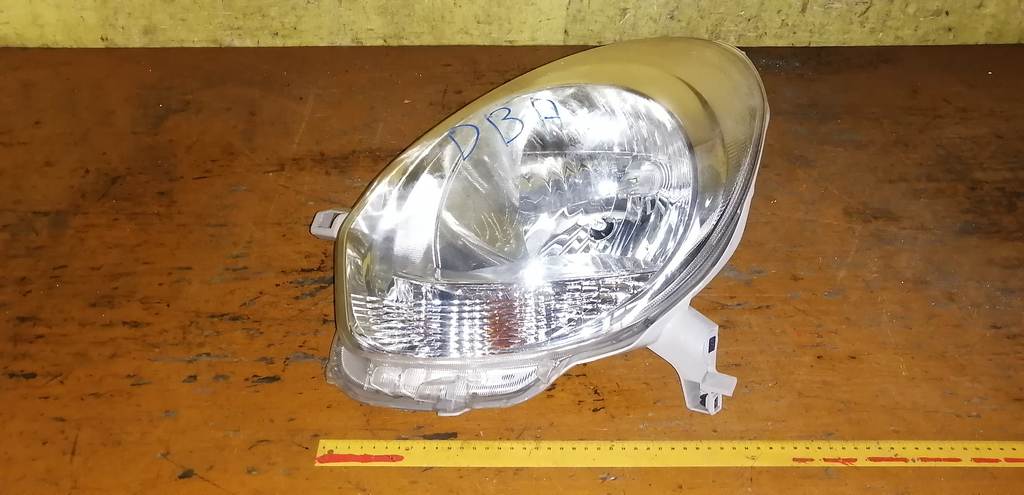 фара Toyota Passo 0
