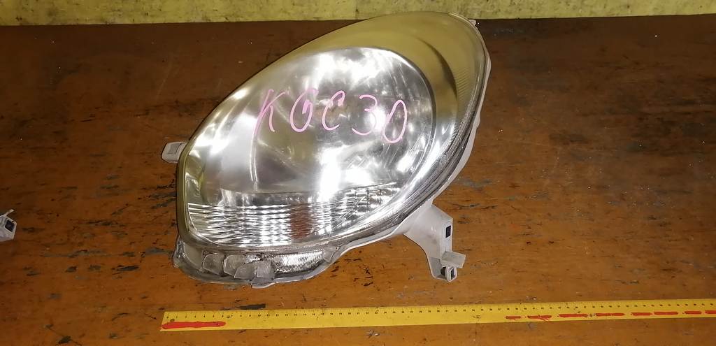 фара Toyota Passo 0