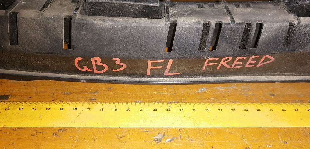 FREED GB3 РЕСНИЦА ПОД ФАРУ ЛЕВАЯ Honda Freed 1