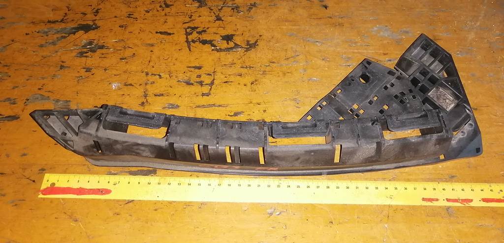 ресничка Honda Freed 0