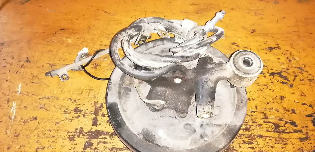 IMPREZA GG2 СТУПИЦА ЗАДНИЙ ЛЕВЫЙ ABS Subaru Impreza 1