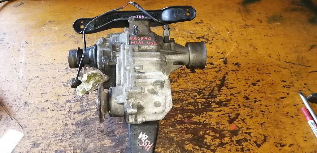 раздатка Mitsubishi Pajero Mini 0