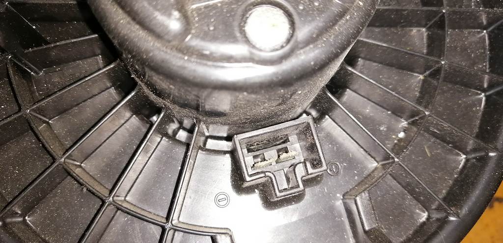 FREED GB3 МОТОР ПЕЧКИ Honda Freed 1